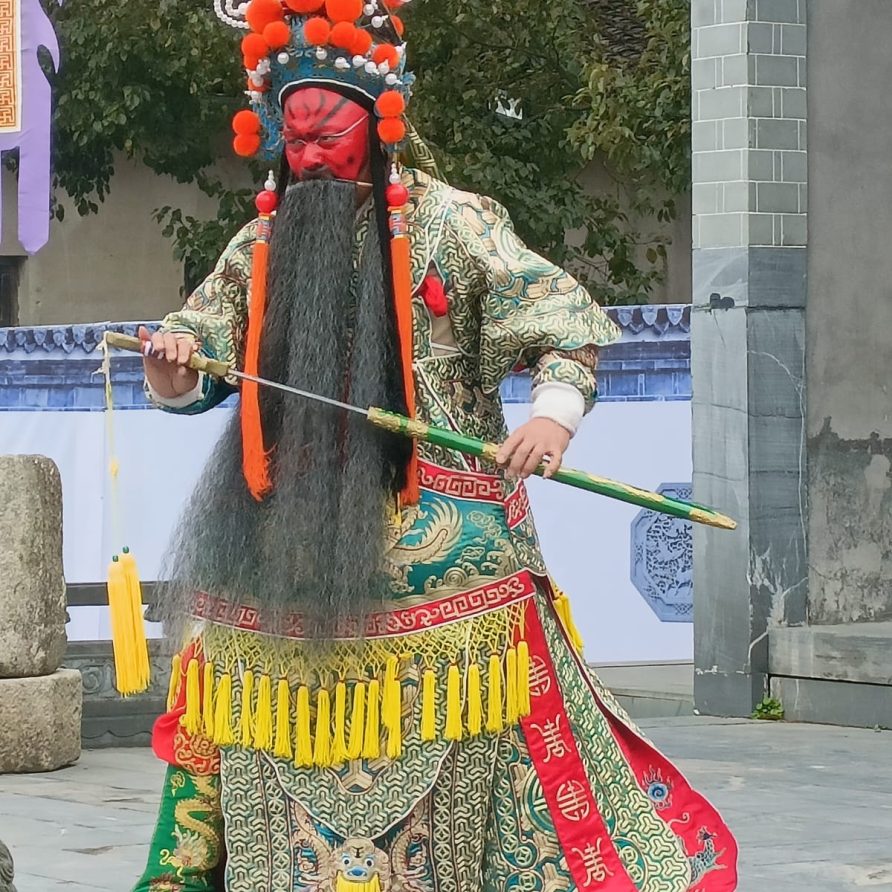 f005de69-92cc-441e-82a8-00e7c628eafd